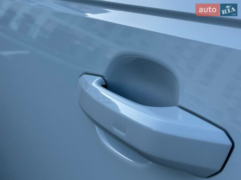 Седан Audi A4 2018 в Ровно