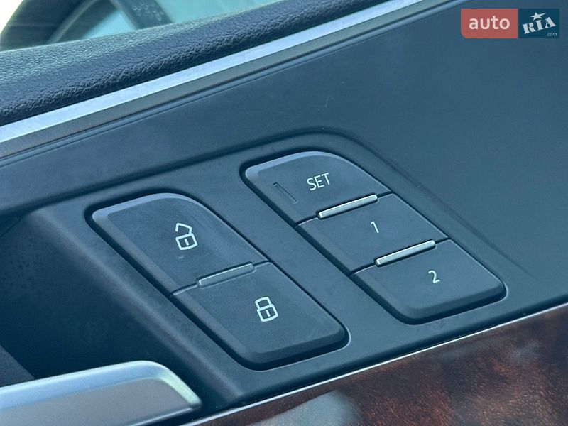 Седан Audi A4 2018 в Ровно