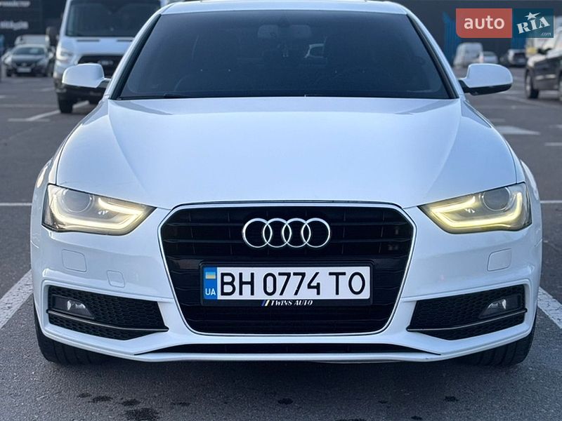 Седан Audi A4 2013 в Киеве