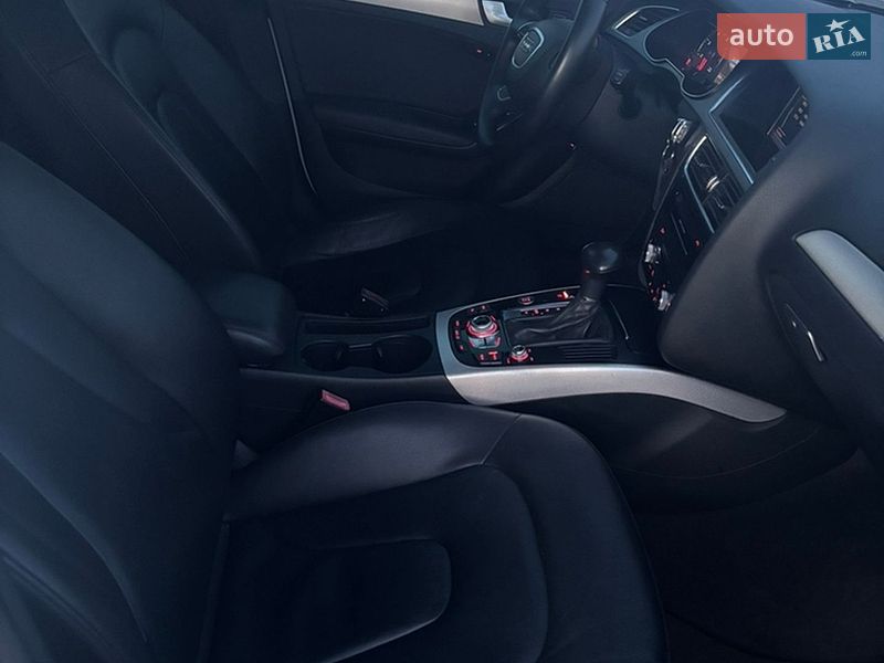 Седан Audi A4 2013 в Киеве