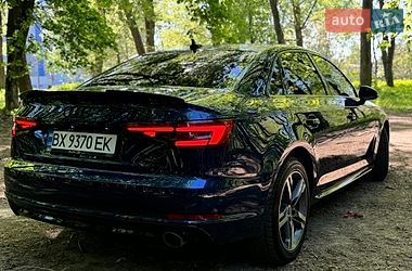 Седан Audi A4 2017 в Хмельницком