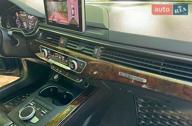 Седан Audi A4 2017 в Хмельницком