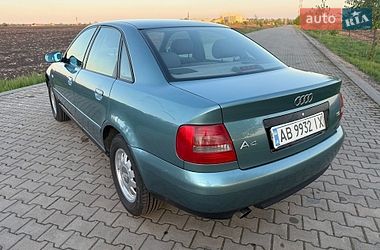 Седан Audi A4 1999 в Липовце