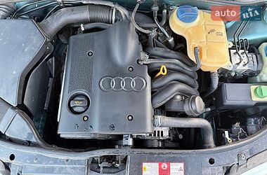 Седан Audi A4 1999 в Липовце