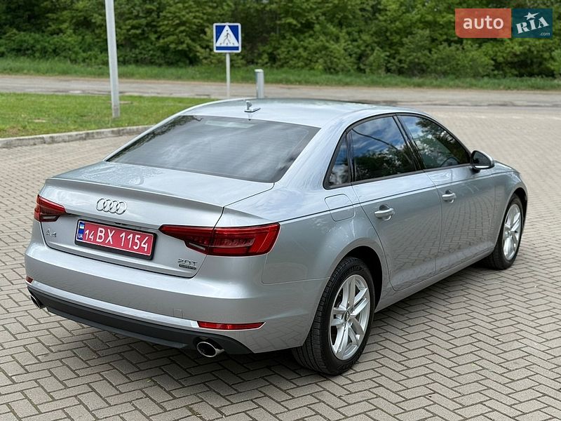 Седан Audi A4 2016 в Самборе