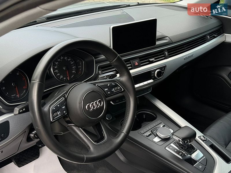 Седан Audi A4 2016 в Самборе