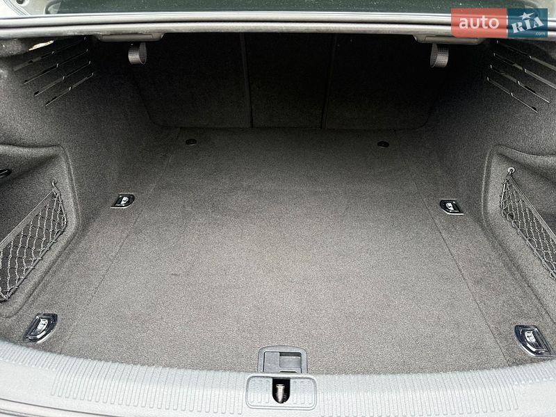 Седан Audi A4 2016 в Самборе