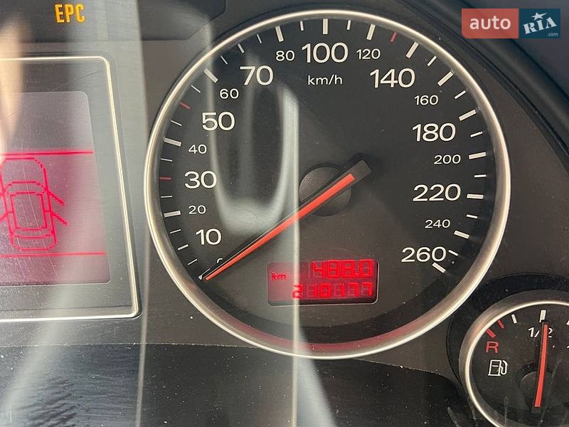 Седан Audi A4 2001 в Днепре