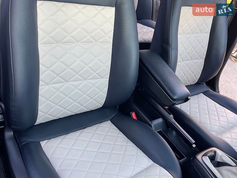Седан Audi A4 1996 в Гостомеле