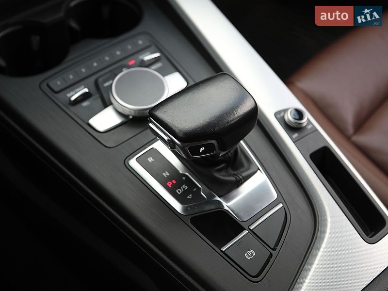 Седан Audi A4 2016 в Харькове