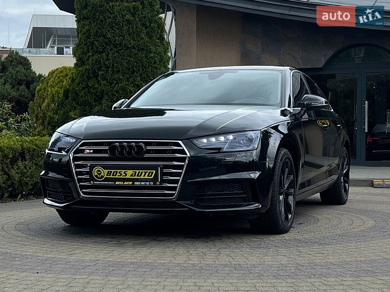 Седан Audi A4 2019 в Львове
