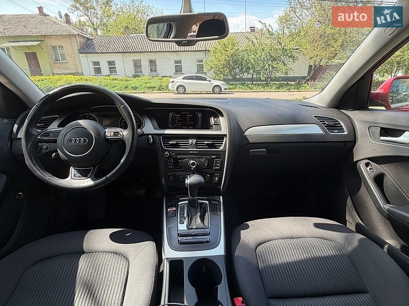 Седан Audi A4 2014 в Полтаве