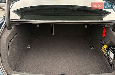 Седан Audi A4 2014 в Киеве