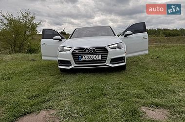 Седан Audi A4 2019 в Житомире