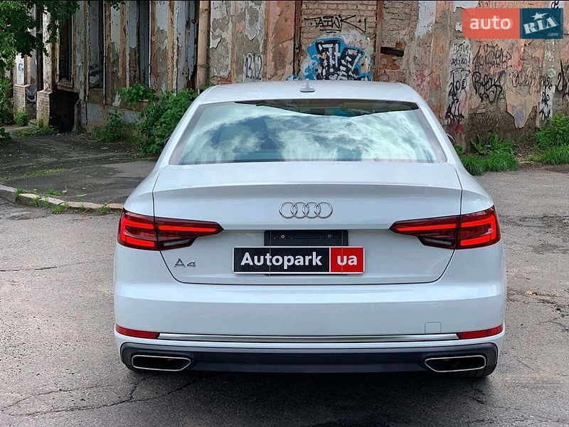 Седан Audi A4 2019 в Житомире
