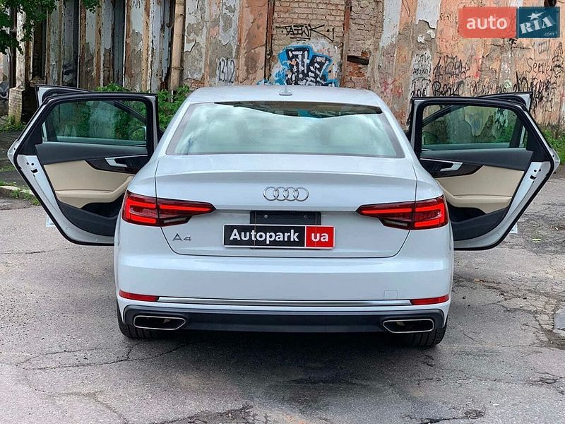 Седан Audi A4 2019 в Житомире