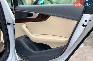 Седан Audi A4 2019 в Житомире