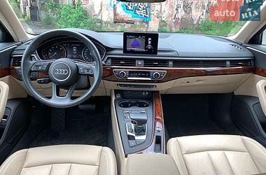 Седан Audi A4 2019 в Житомире