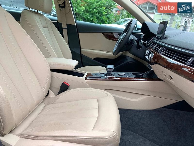 Седан Audi A4 2019 в Житомире