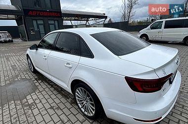 Седан Audi A4 2017 в Львове