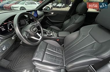 Седан Audi A4 2022 в Києві