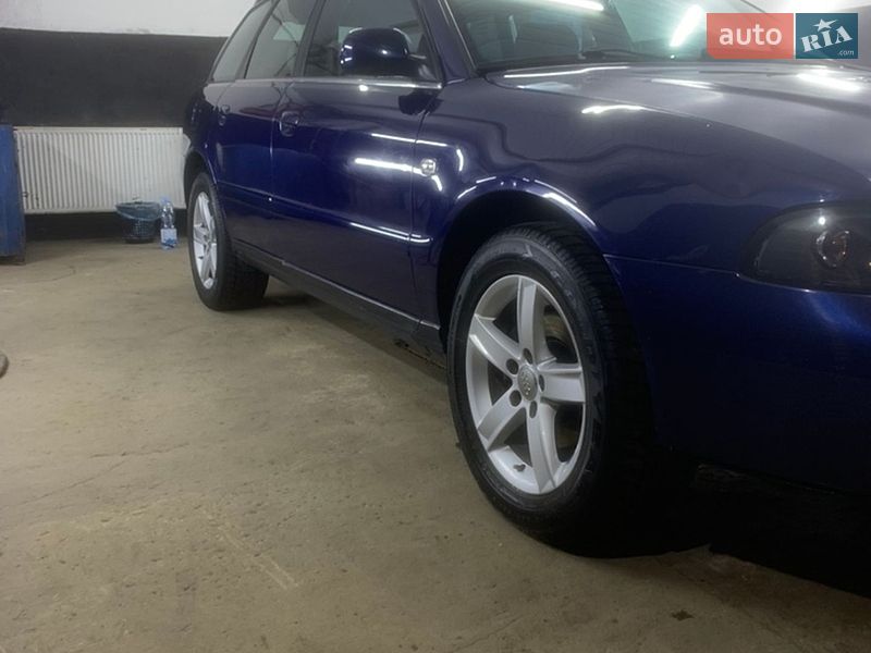 Універсал Audi A4 1998 в Львові