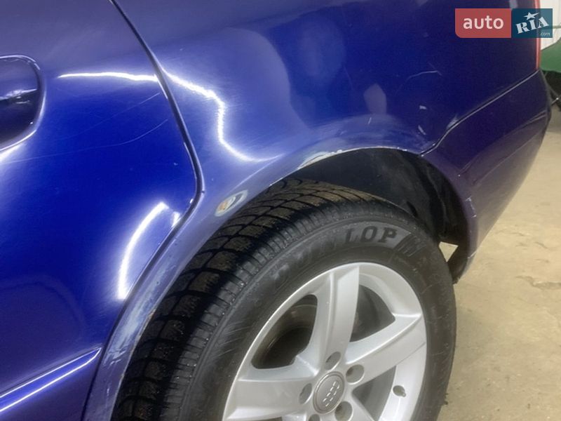 Універсал Audi A4 1998 в Львові