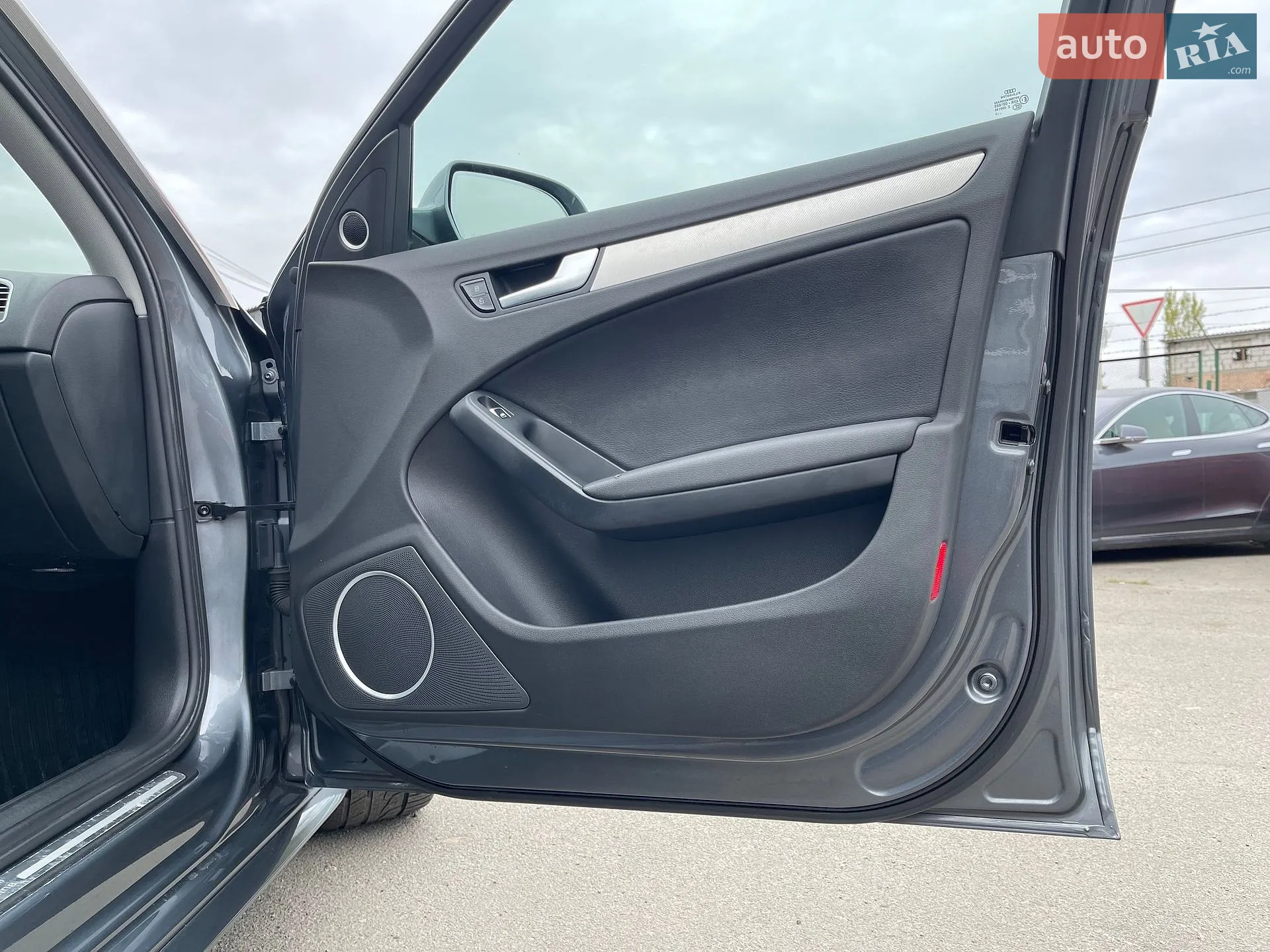 2014 Audi A4 - мініатюра 25