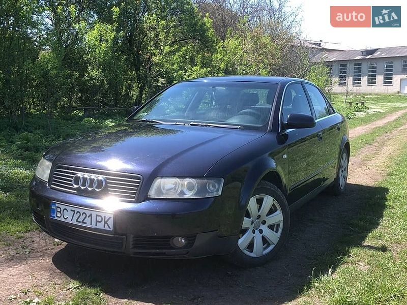 Седан Audi A4 2002 в Глинянах