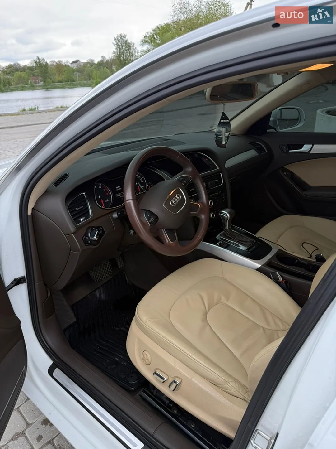 2012 Audi A4 - мініатюра 15