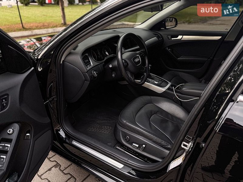 Седан Audi A4 2013 в Черновцах
