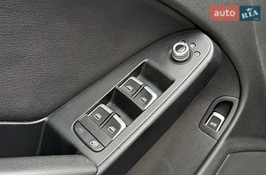 Седан Audi A4 2014 в Рівному