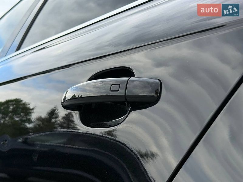 Седан Audi A4 2014 в Рівному