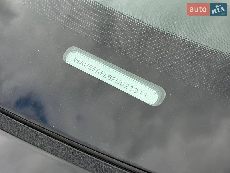 Седан Audi A4 2014 в Рівному