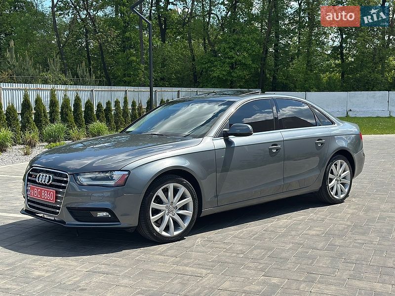 Седан Audi A4 2013 в Луцке