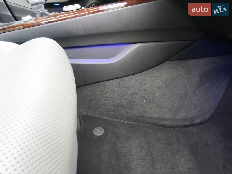 Седан Audi A4 2018 в Кривому Розі