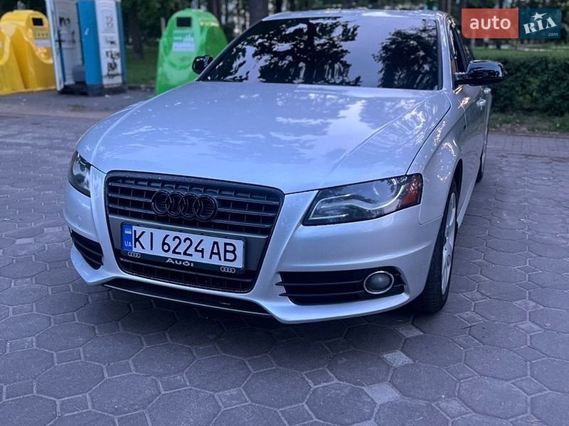 Седан Audi A4 2012 в Киеве