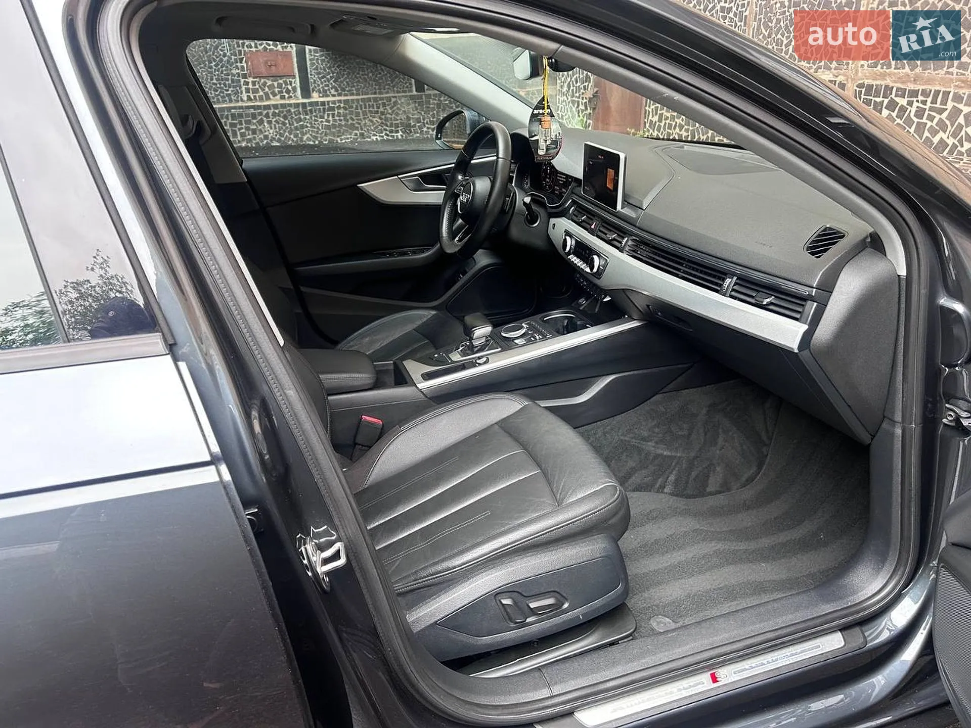 2016 Audi A4 - мініатюра 16