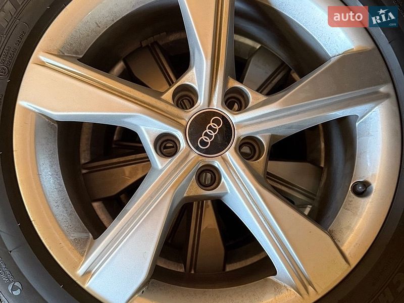 Універсал Audi A4 2016 в Києві