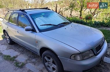 Універсал Audi A4 1997 в Корсунь-Шевченківському