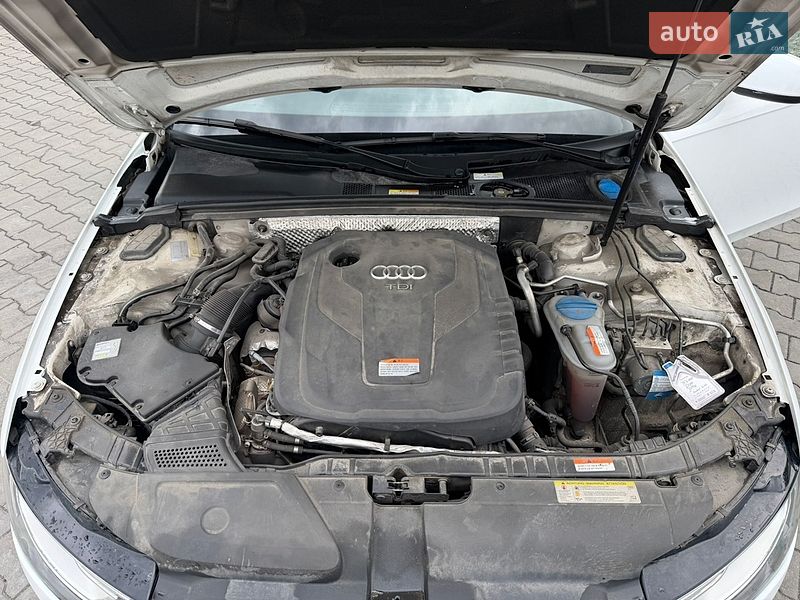 Седан Audi A4 2015 в Хмельницком