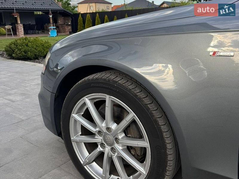 Седан Audi A4 2014 в Львове