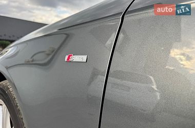 Седан Audi A4 2014 в Львове