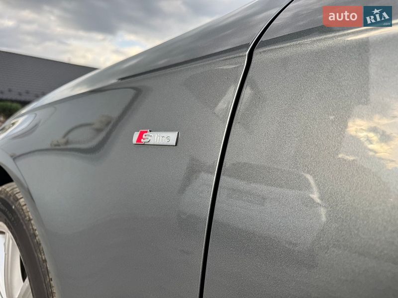Седан Audi A4 2014 в Львове