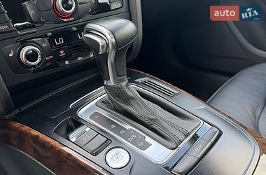 Седан Audi A4 2014 в Львове