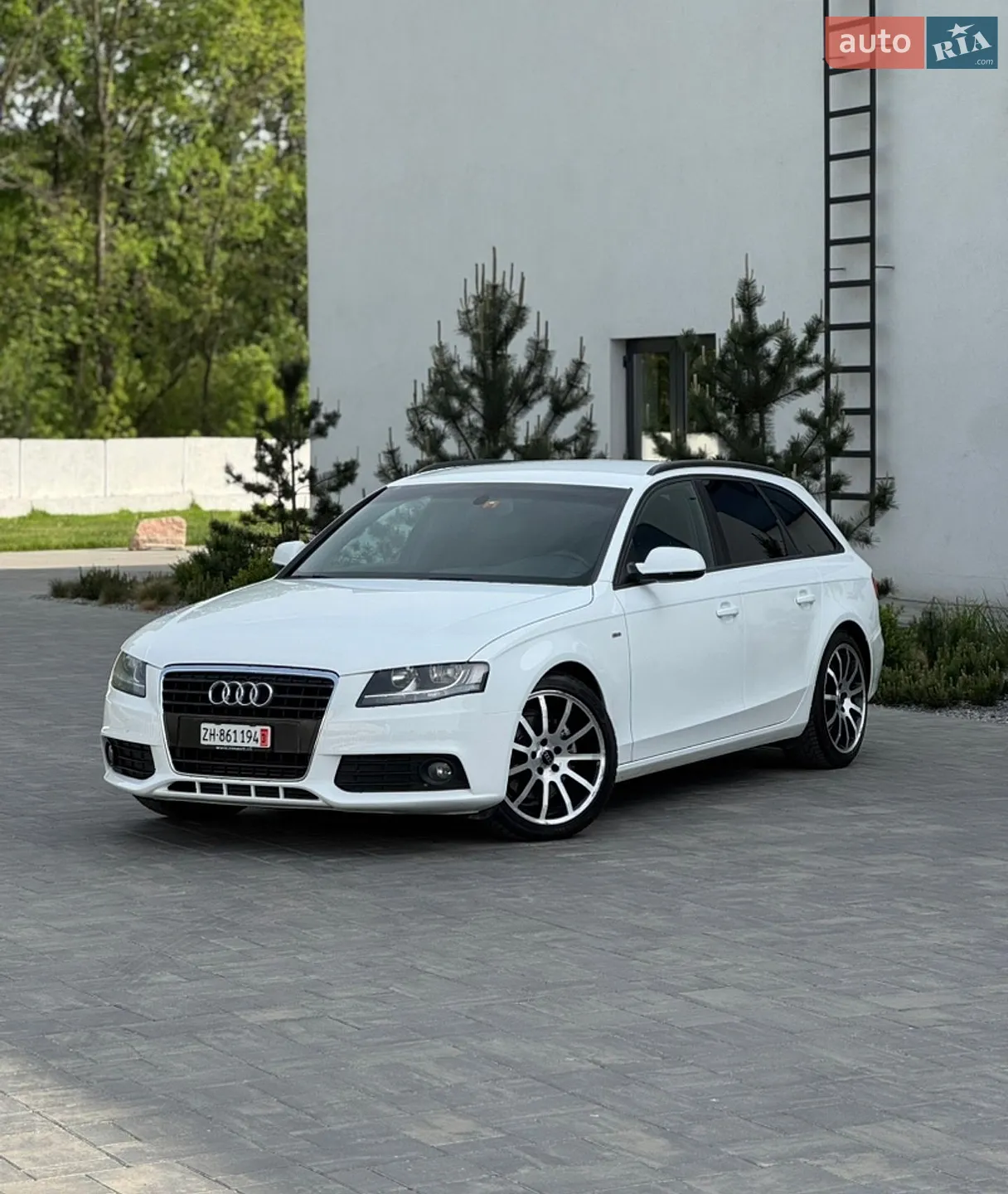 2011 Audi A4 - фото 1