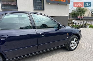 Седан Audi A4 1997 в Львове