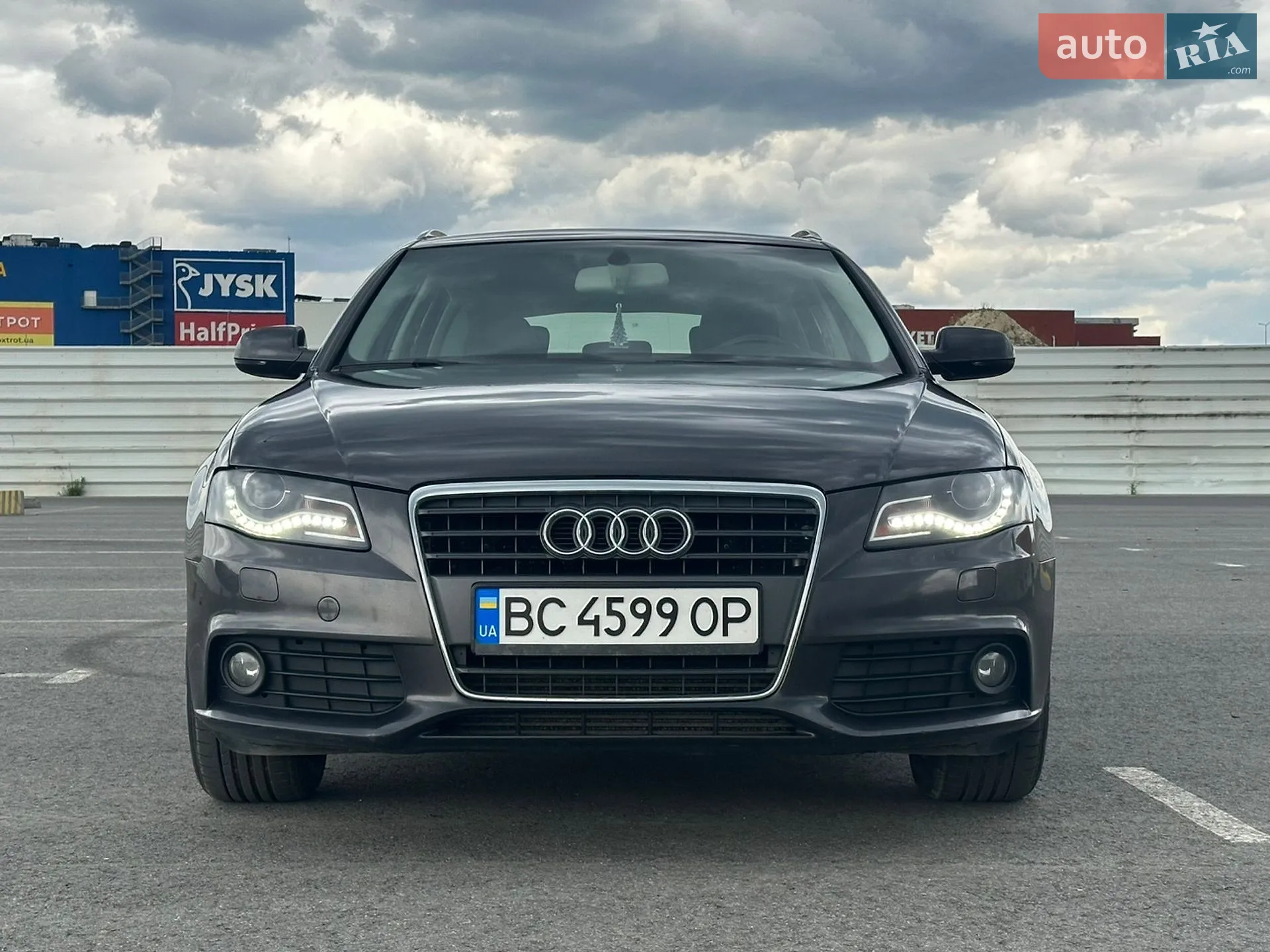 2010 Audi A4 - мініатюра 12