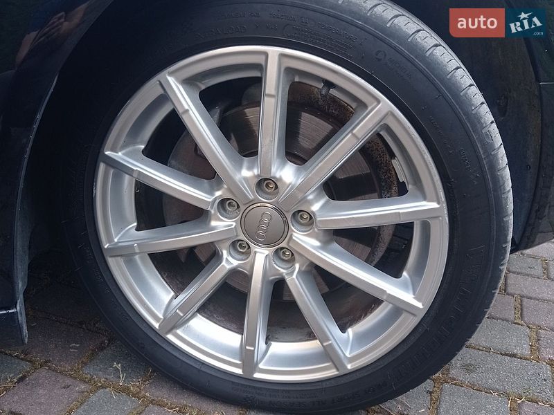 Седан Audi A4 2014 в Новояворовске фото 19 Седан Audi A4 2014 в Новояворовске
