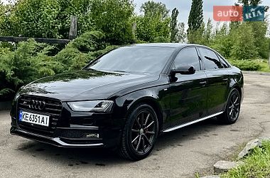 Седан Audi A4 2014 в Лозовій